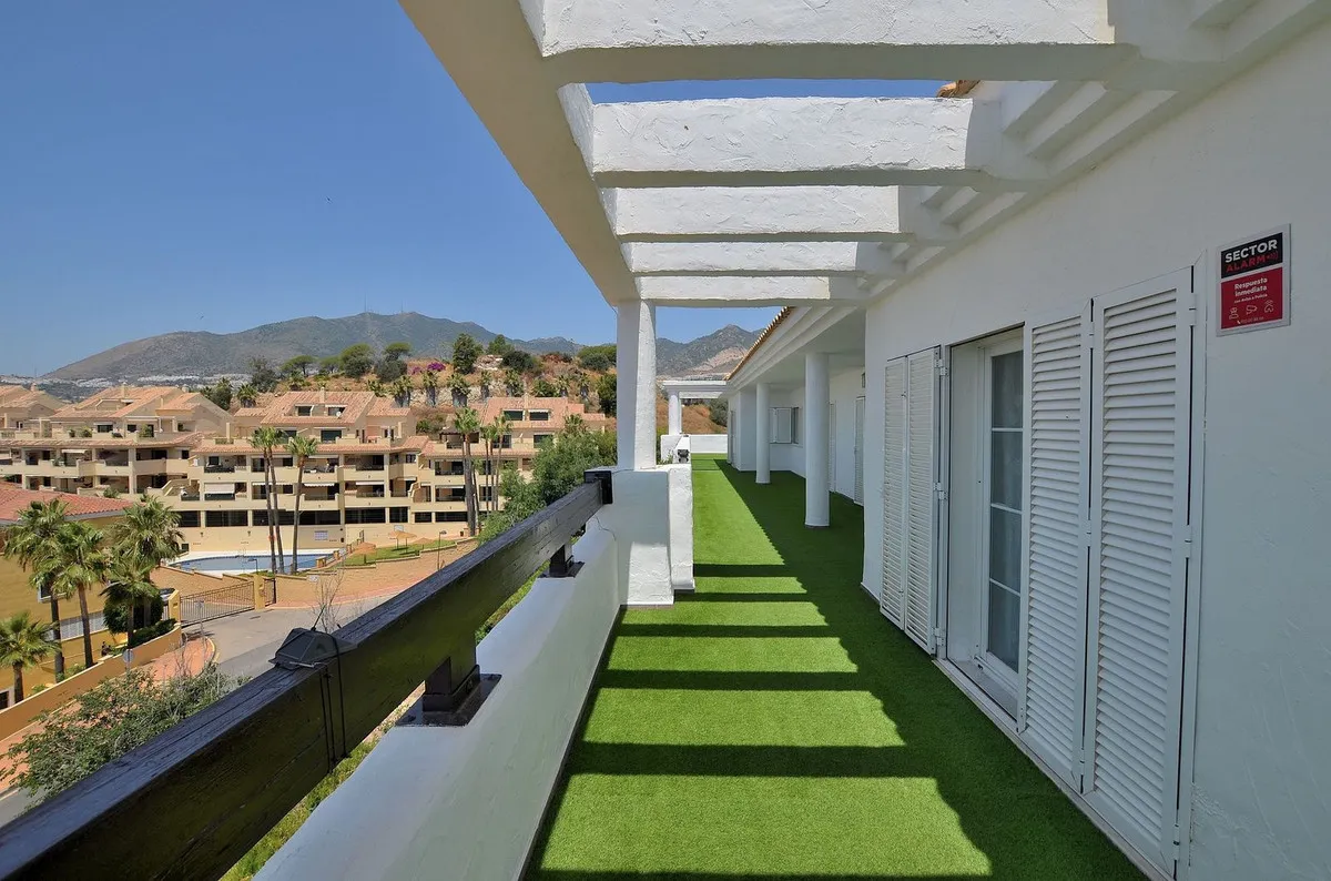 3ff82638-4376-419d-9627-a404925fc43a