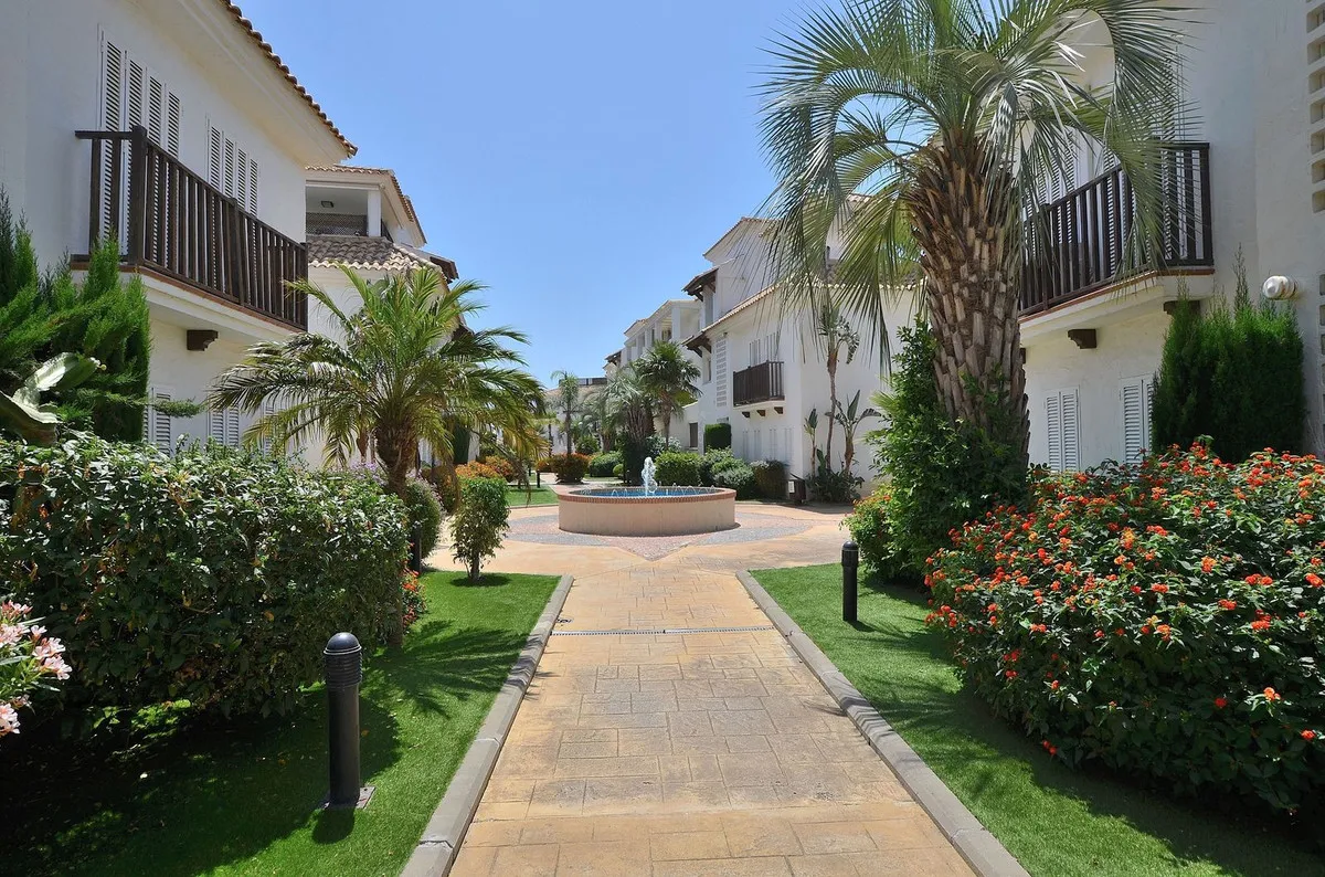 498d0974-af8f-4d66-8bc3-2701fc5ac0f4