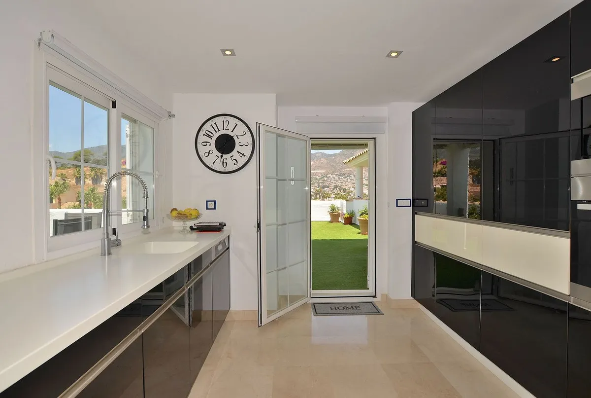 870b128e-7b69-4c8d-a4b0-8b1d5f520ded