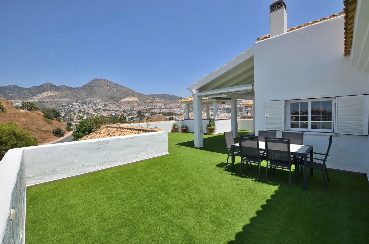 c186cbd3-6224-4cab-957a-34994f60fd2d