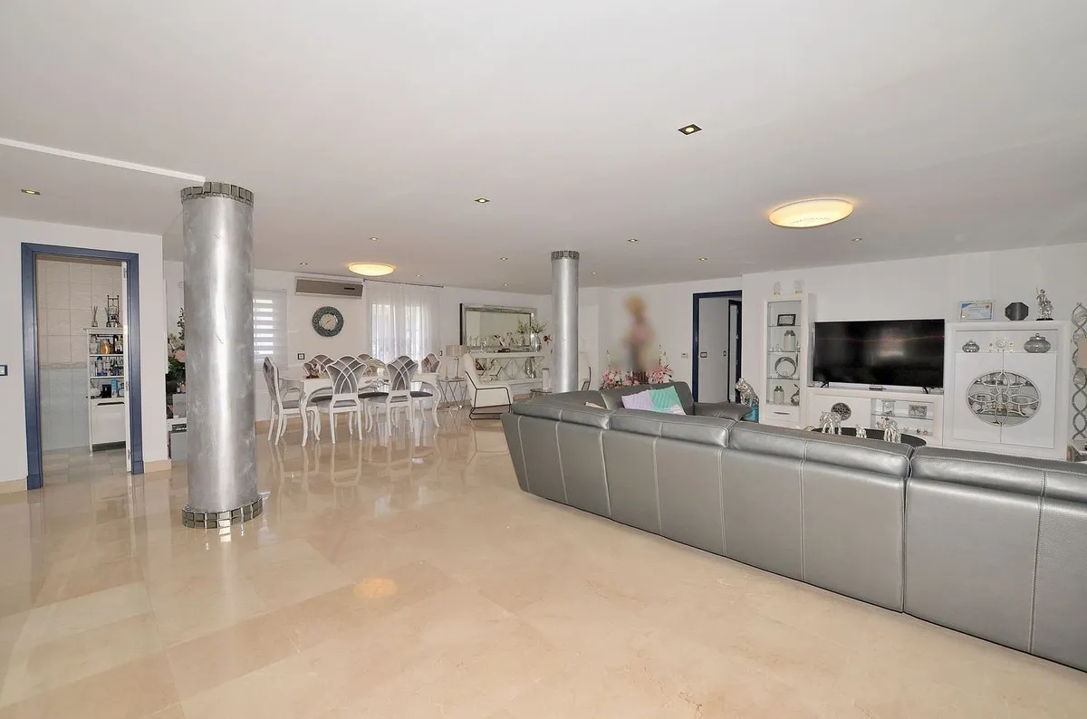 e289e803-1d15-4996-b0d6-f5ead764505e