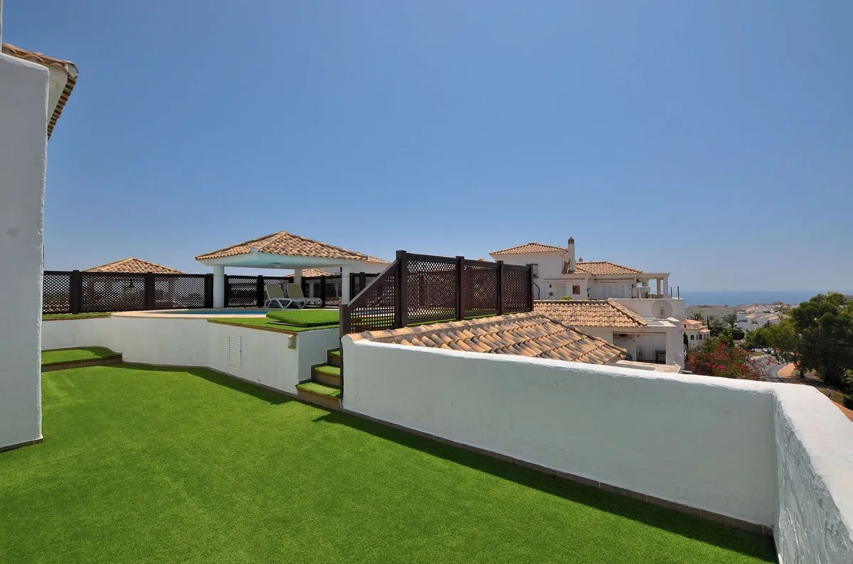 fe21a43b-36b7-4efd-8878-94847a057a6e