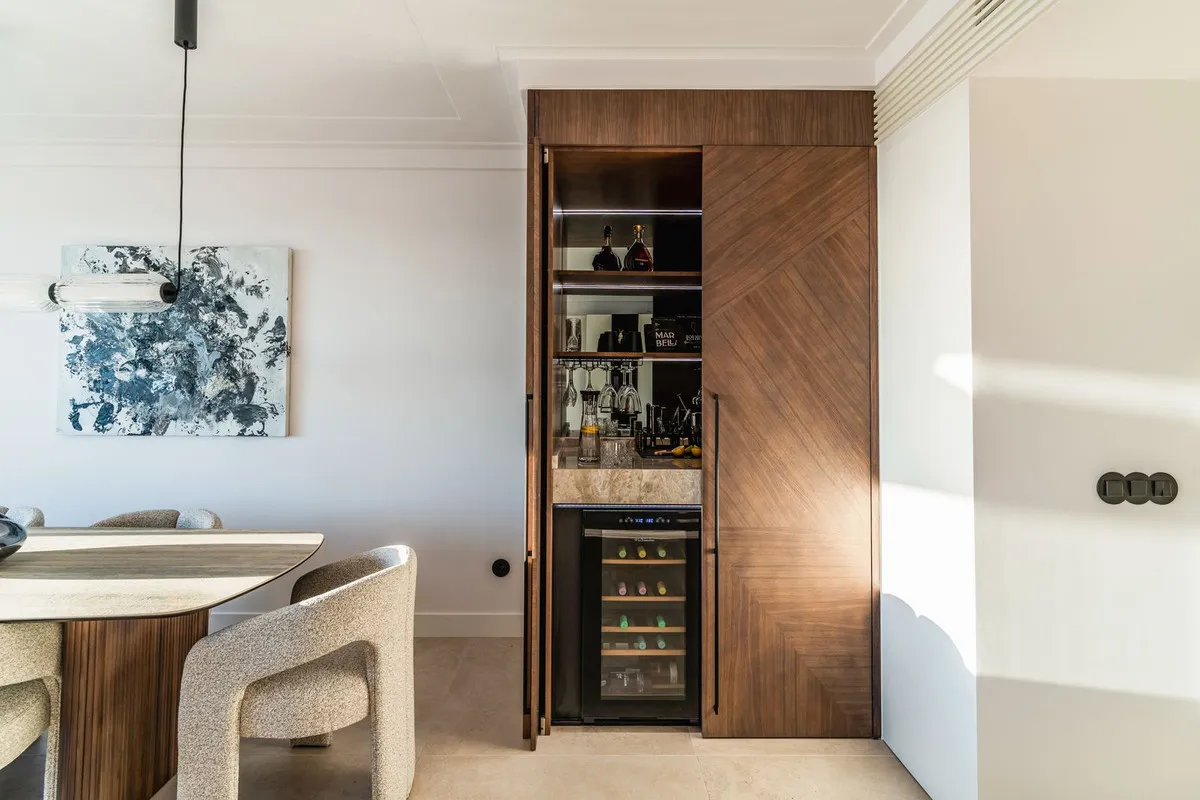 4152b6d5-428a-46e4-a4a3-66f247eea67b