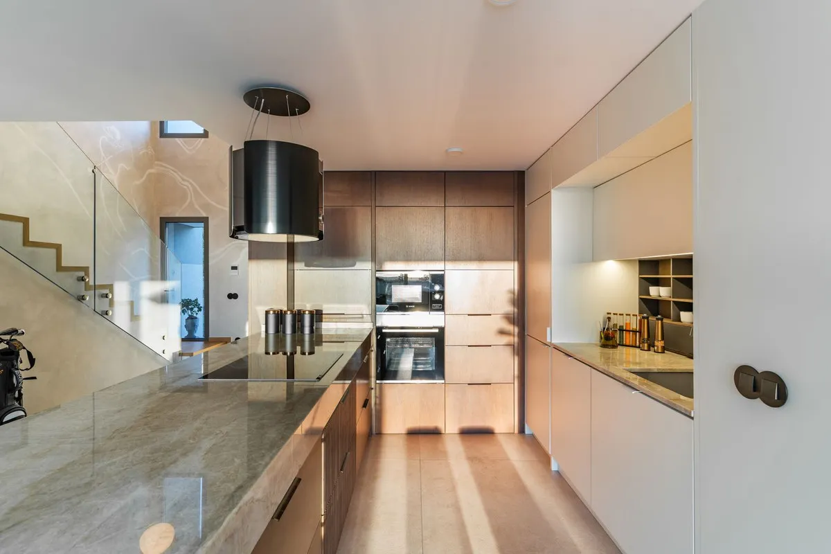 5ee43236-72a1-46e4-bb97-ee31f6df576c