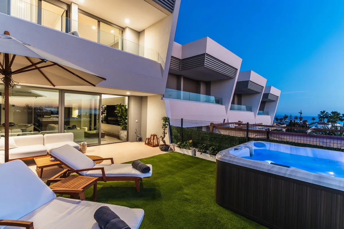 Modern Coastal Elegance in El Chaparral, Mijas Costa