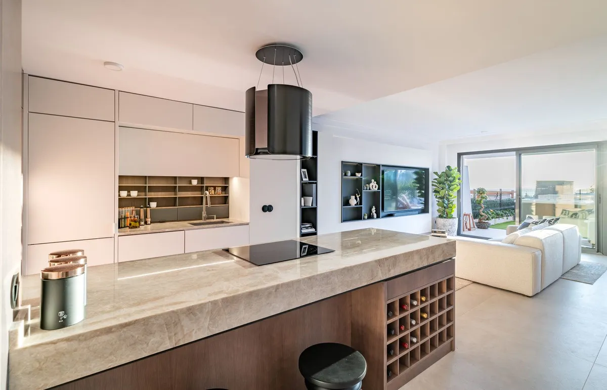 edf30479-8f0a-454f-a2ab-9c40a9a4fda2