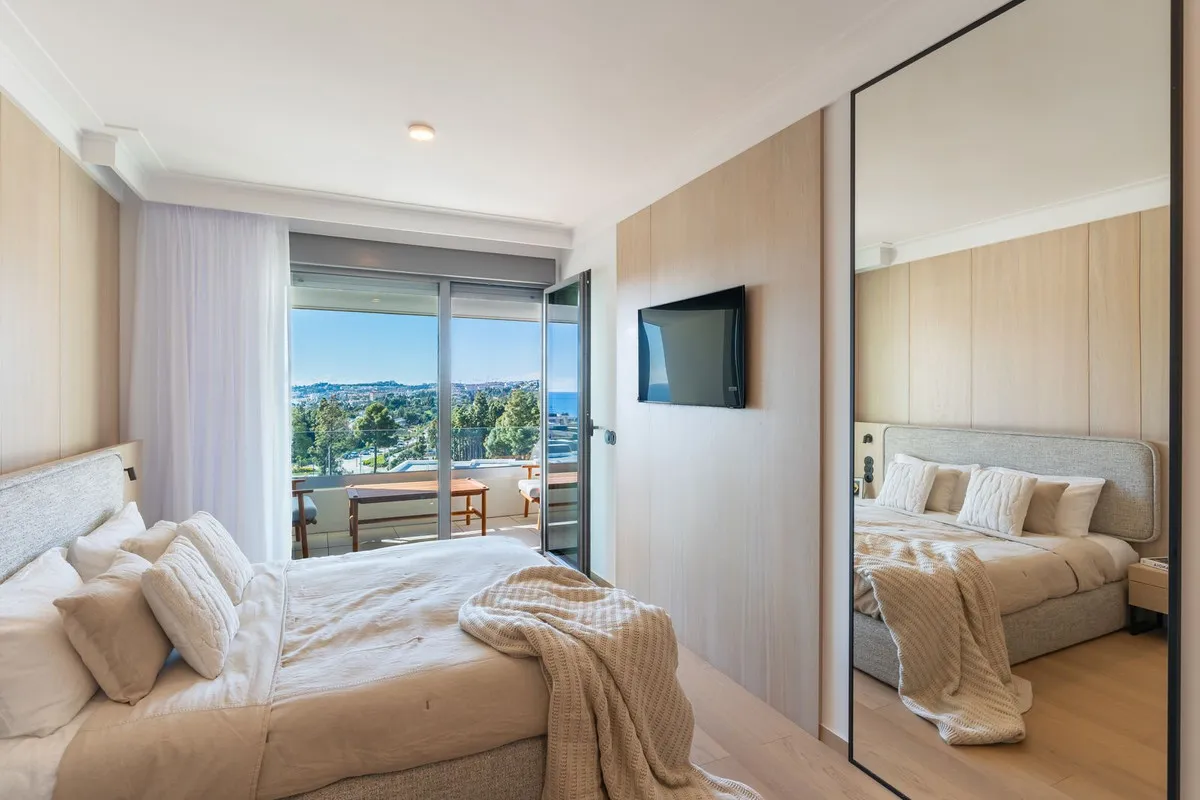 fbb9bc0f-5c61-4e30-997d-3eeea2591863