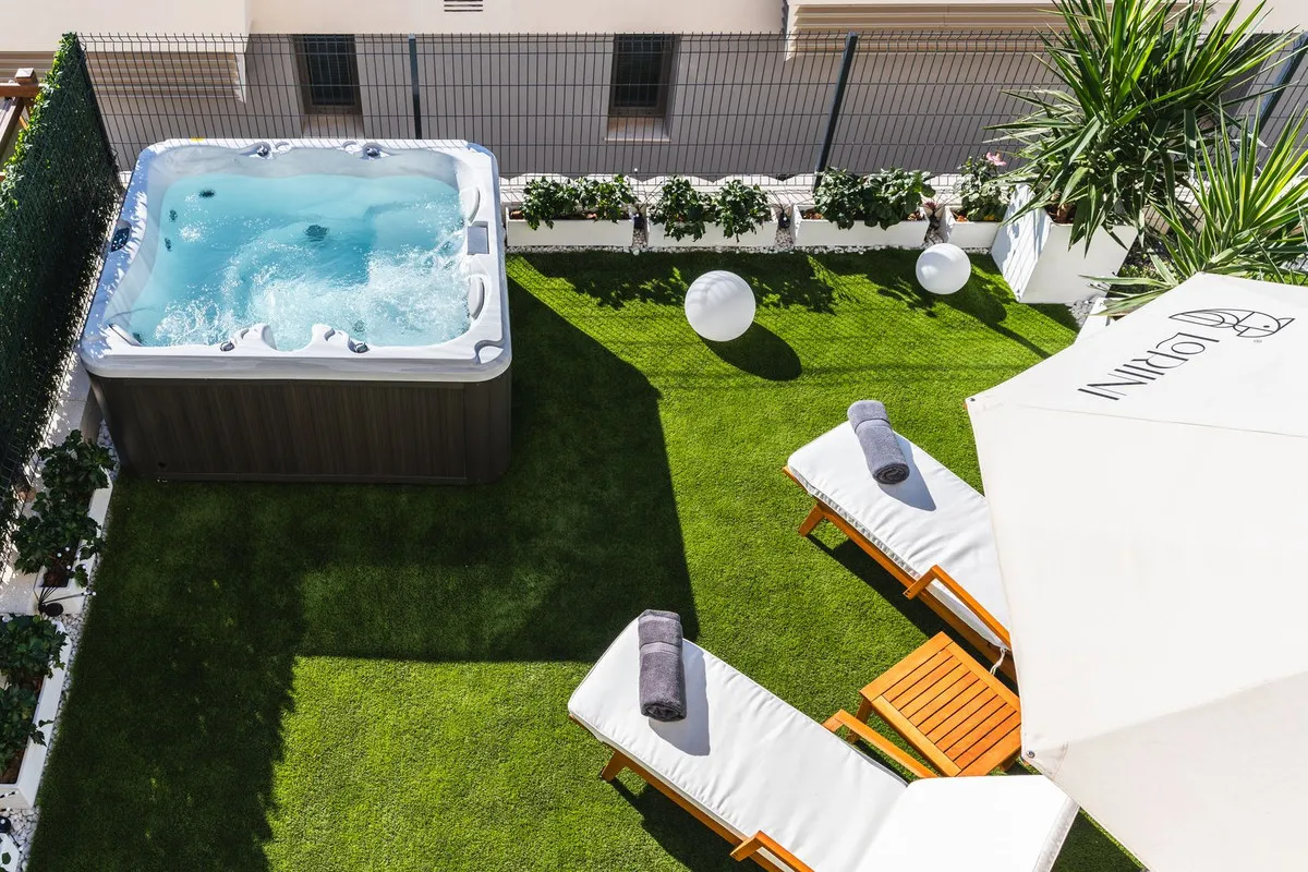 ff63939c-30a6-4847-9af1-51457a5d7eac