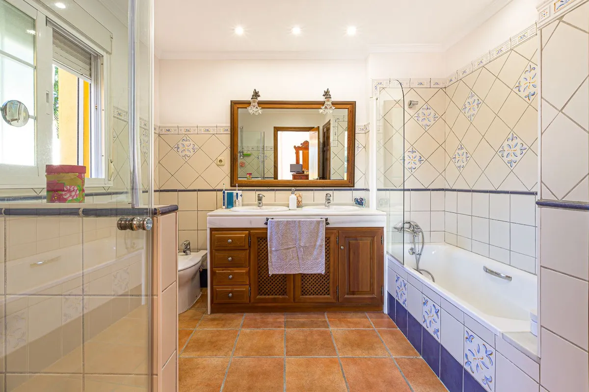 0018065b-e6de-4fe5-8f97-f84a90223f84