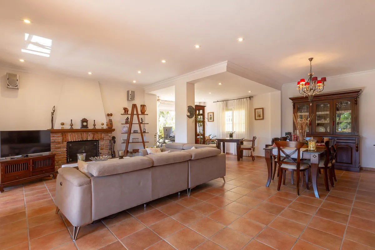 a52534fe-db10-4378-8f45-8484da0a2394