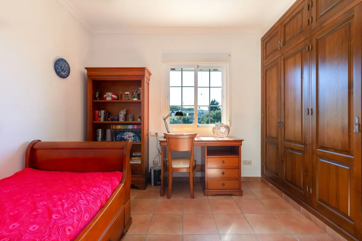 df937d16-834d-413c-9ca3-c7172c5c7b7c