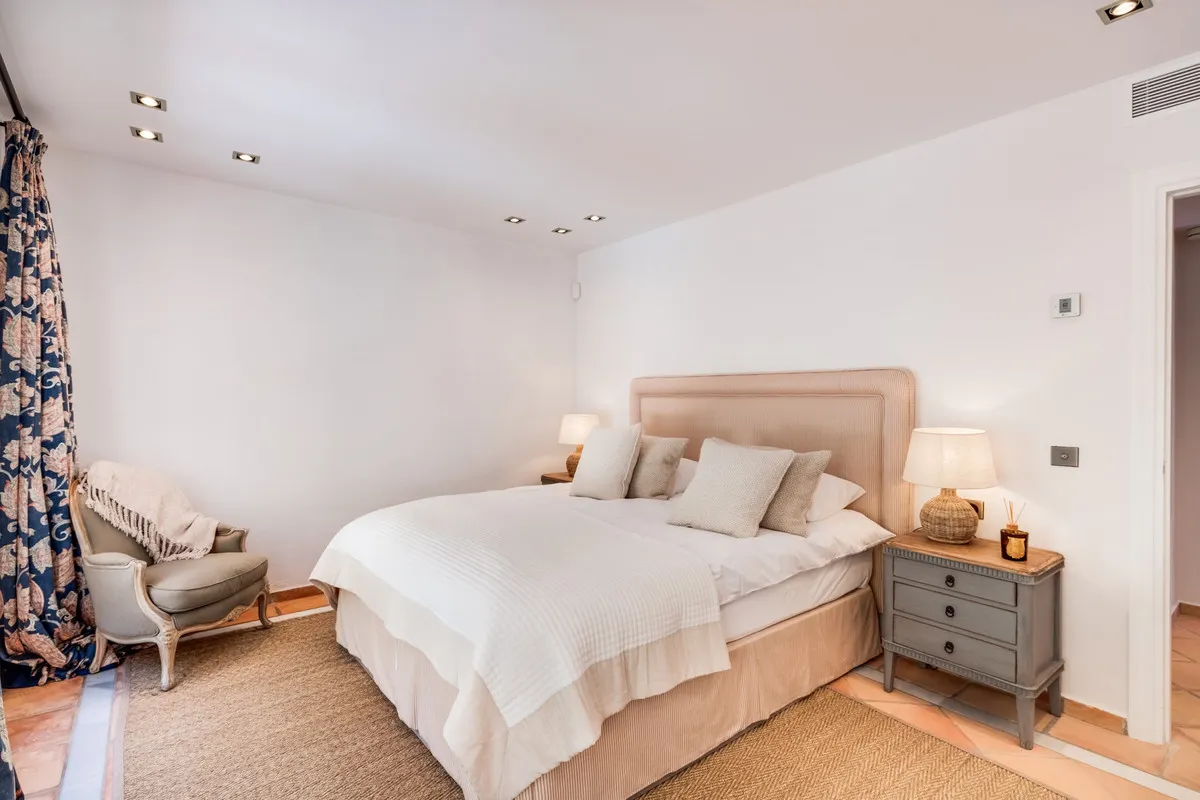 d7646177-967f-4e76-96f3-5875b2aee222