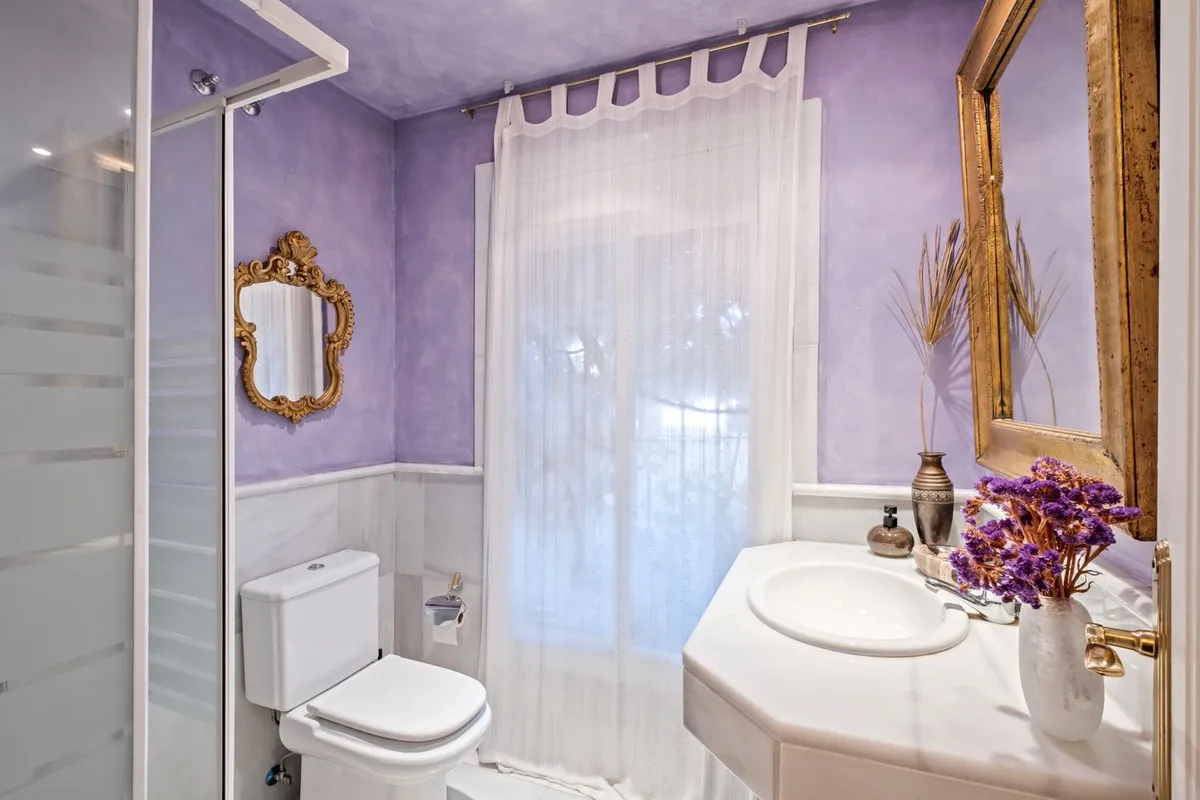 4b7021af-87bb-4abe-b376-8e9e7fe9a06f