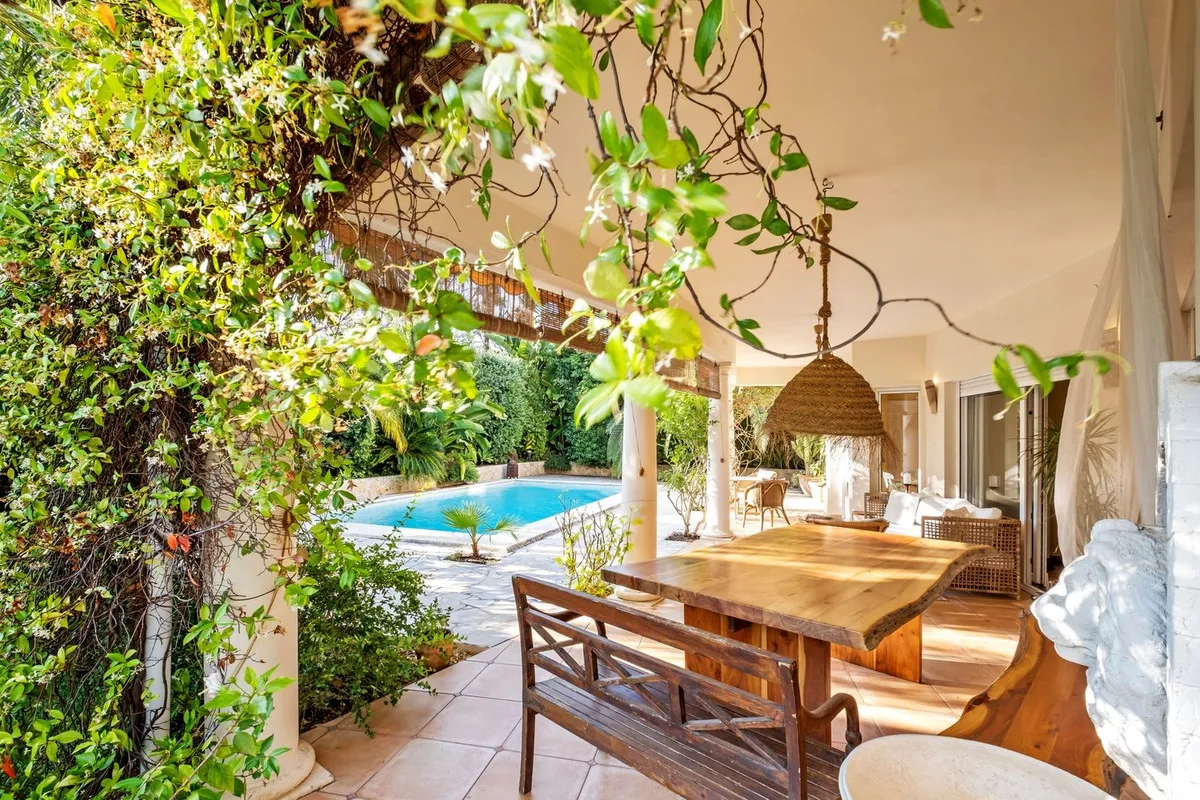 c1b4d435-4f30-4dc6-bbf7-25588fd3f81e