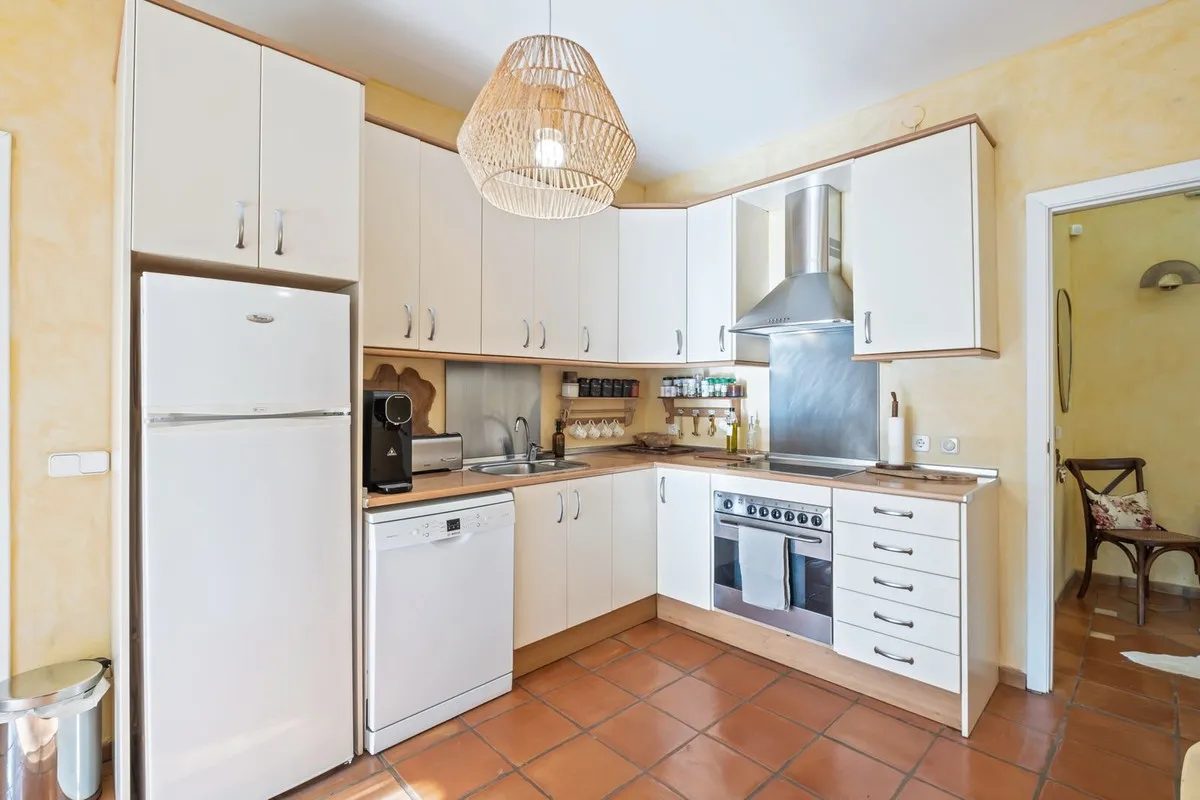 ef54e658-b319-44e9-9c18-c0baee0cab4f