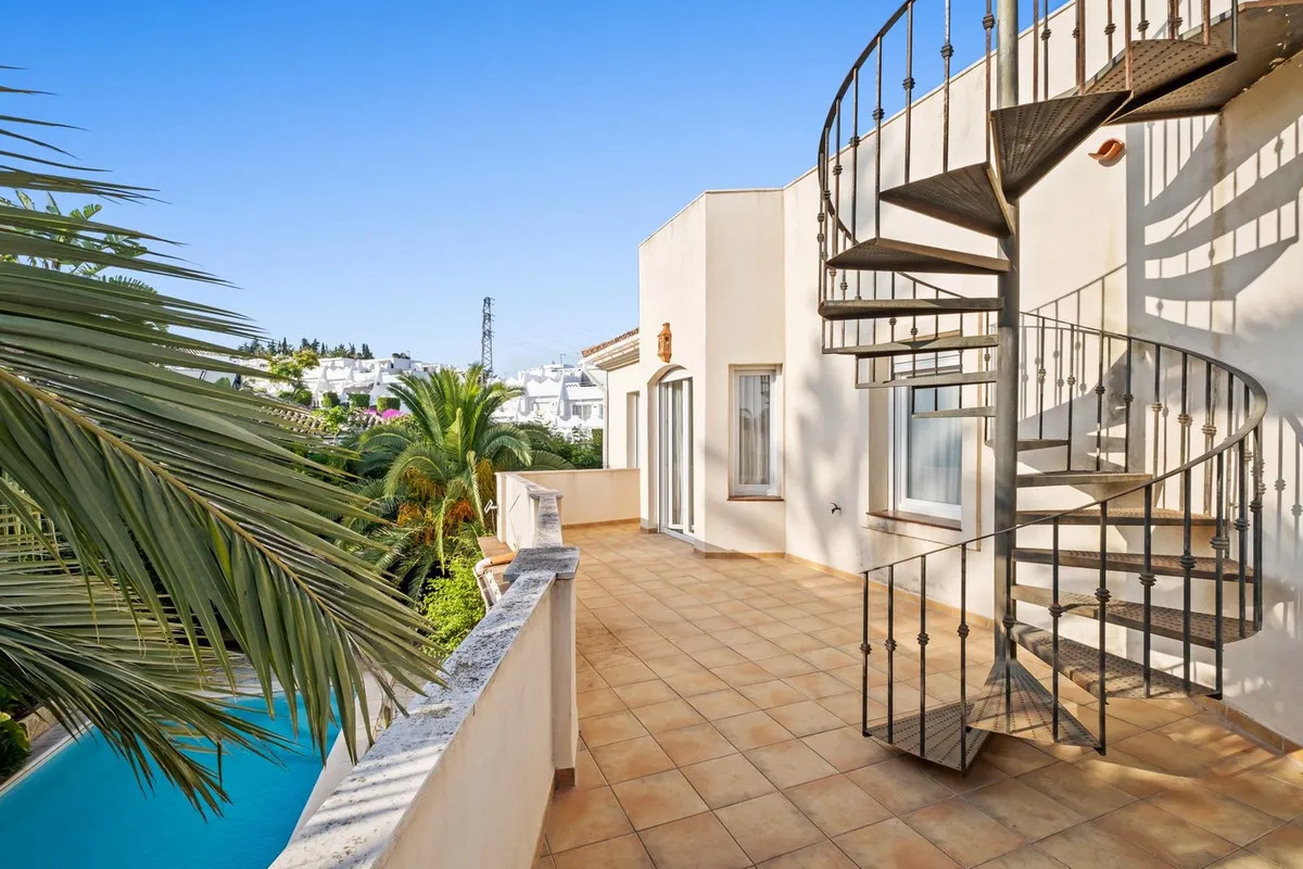 f119f57b-ad13-4cc5-be2a-db90140219a9