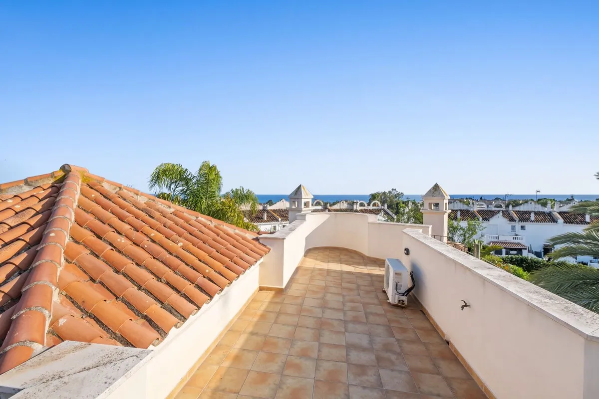 f7404033-cc2a-4ca5-afdf-1ed18fef851c