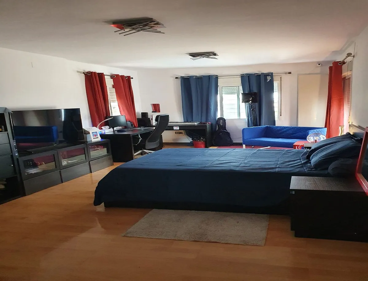 c5df2056-2aa8-4a96-811d-84b3d1275b38