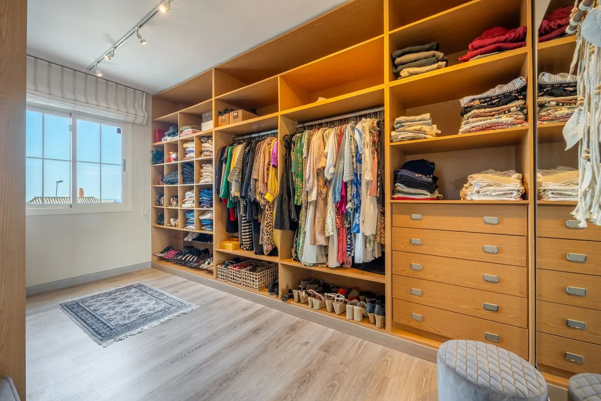 41f48348-cf53-41ce-84be-b9a19521b532