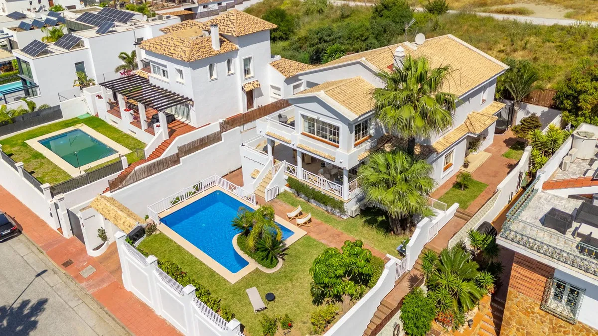 79994375-2503-4486-bd1e-cc39369c9d7b