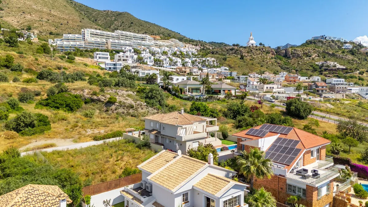 8ad6f435-c297-4fb2-9980-faafc1639e43