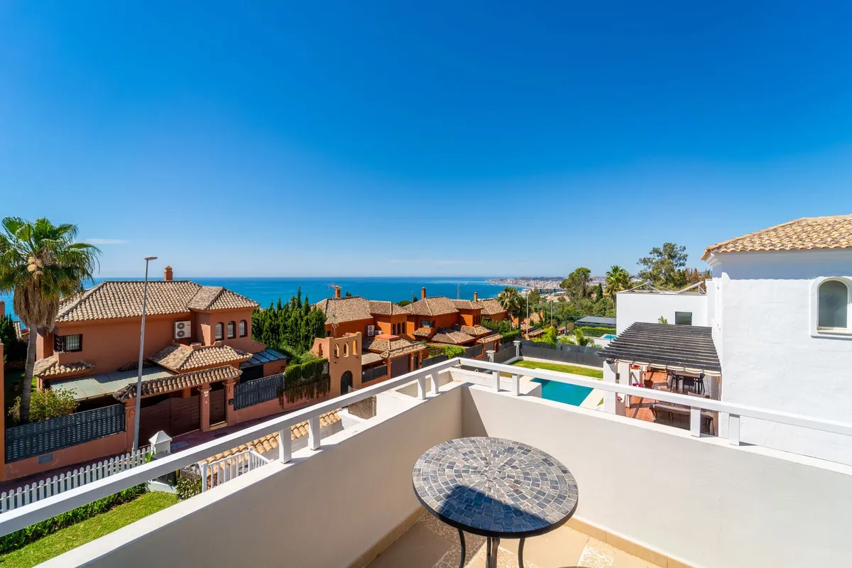 9c5fdeb7-7c59-4230-85a5-f69c0d102073