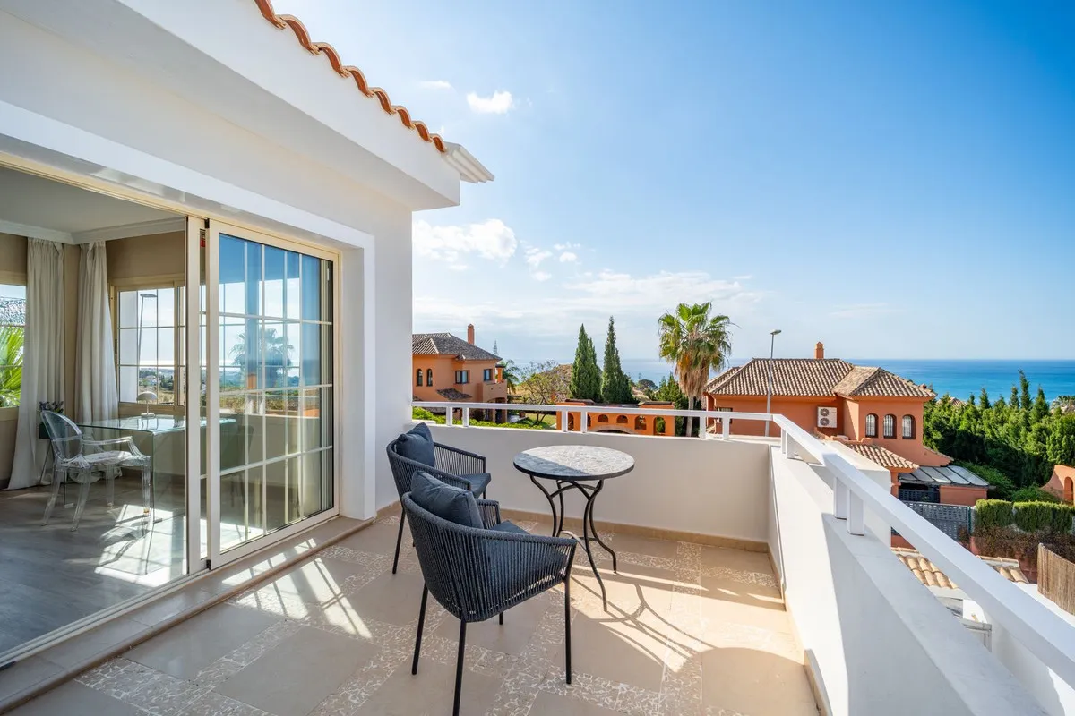 bcce7071-8752-4e12-aef5-fcc27c2c16d3