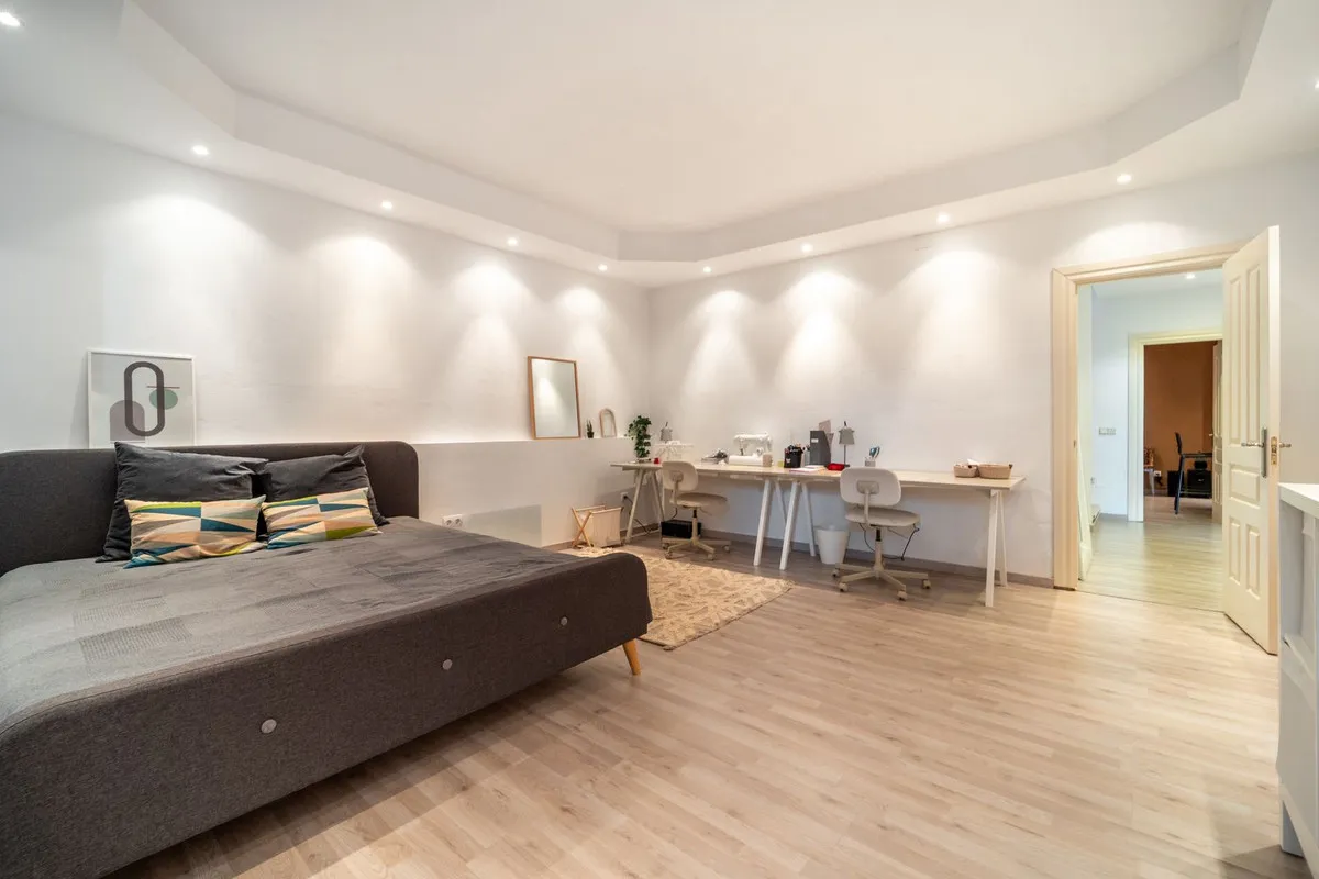 c5e48493-da61-4ab4-926b-b45522d9548e