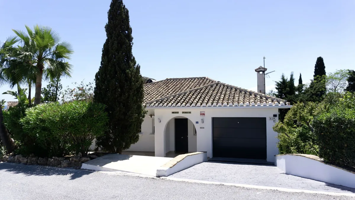 1d2ff401-41b0-4603-b1df-700965ace979