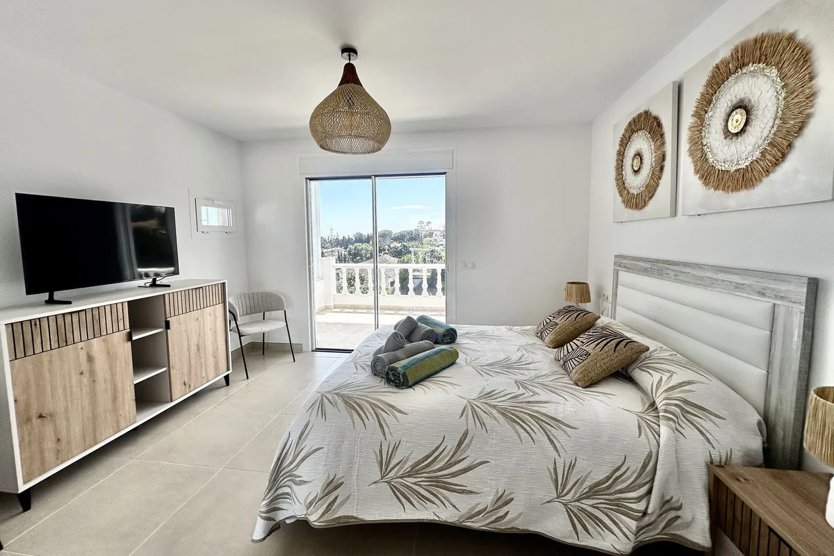 a43c90e8-6c06-4bde-b2c9-b711cf7429a5