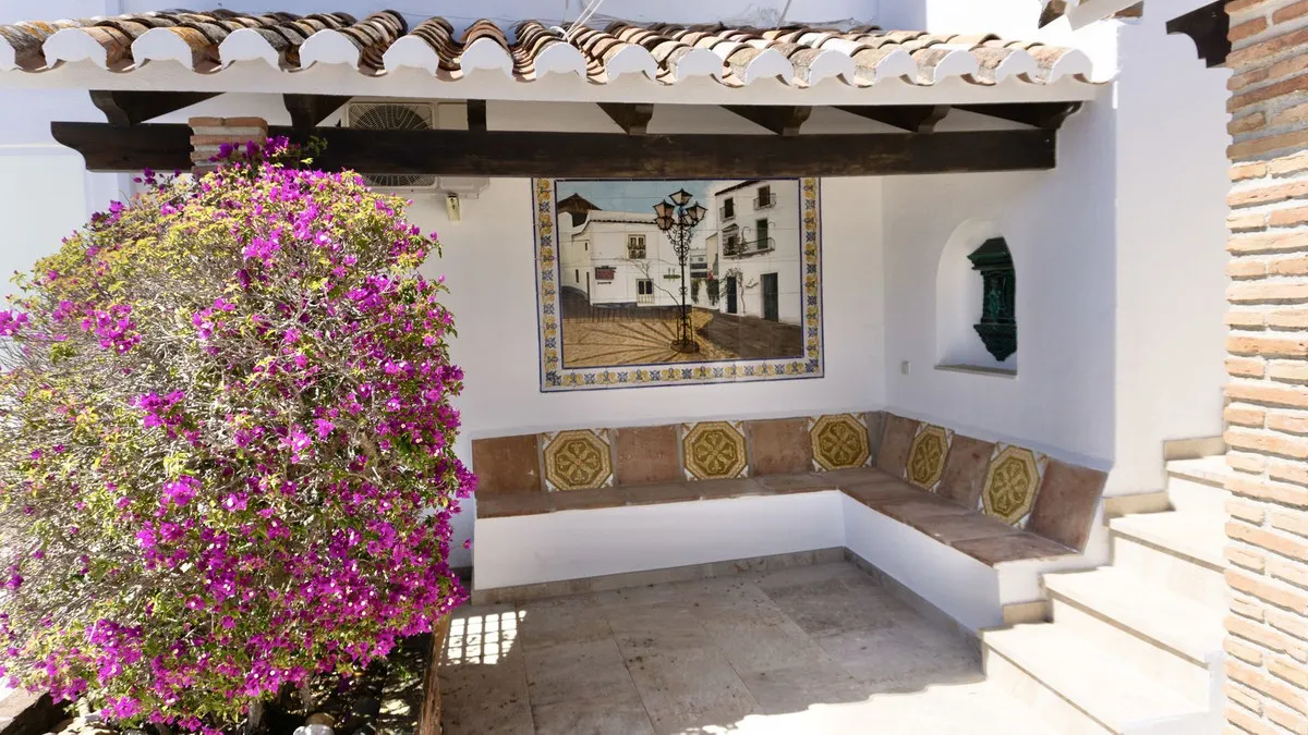 ca9713f9-366e-42bb-906c-1f923269214c