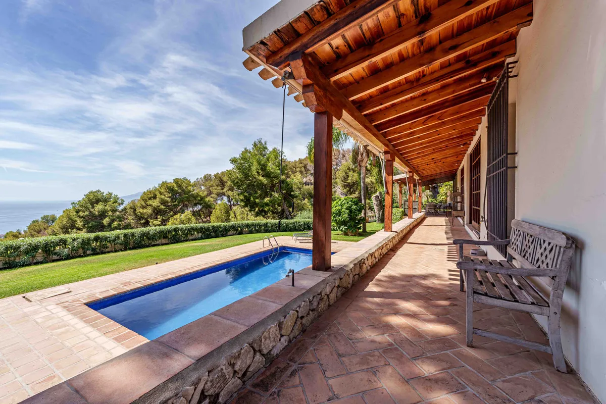 6f2f4ad3-e79c-4040-9461-2b454cca4c31