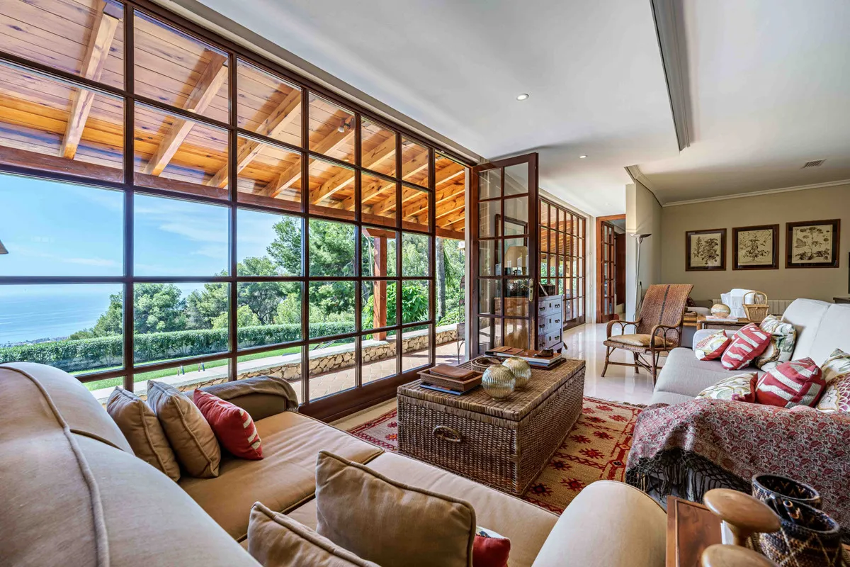 cf720b2b-eaf8-471d-bfcd-2b98078a2a93