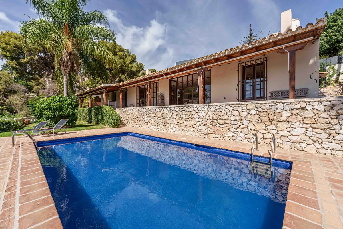 da3db42a-5825-46dd-996f-a19d1ca1c748