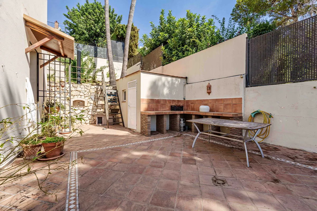 e80338a3-9b3d-4008-953d-f2a1a2af007c