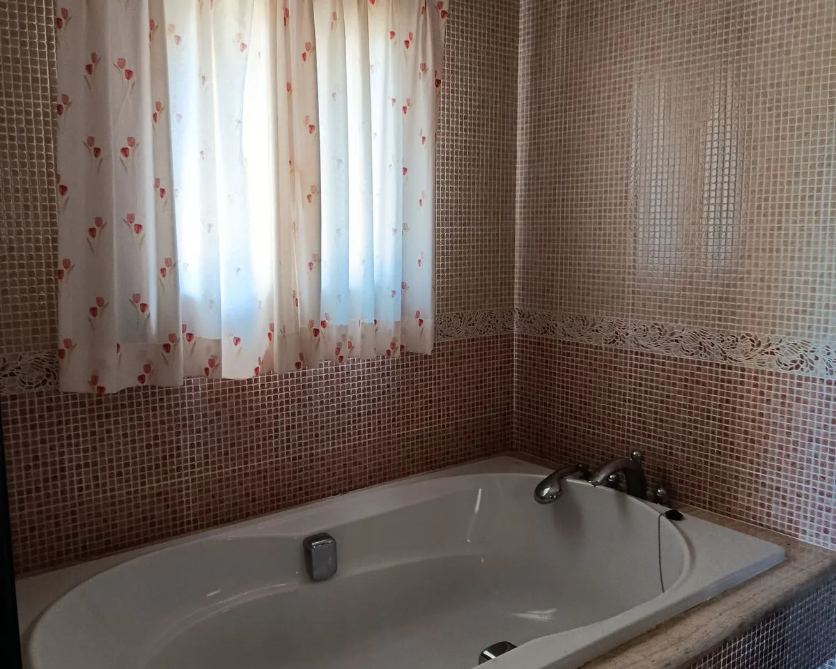 55edc4c0-1fa7-46d0-a9df-05380d0b2dd8