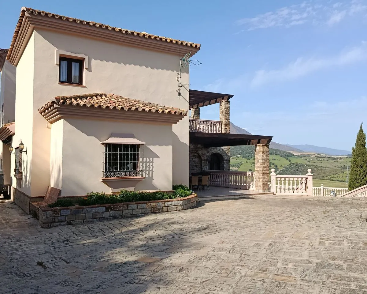 b3502511-babc-41df-9383-9173845cbffc