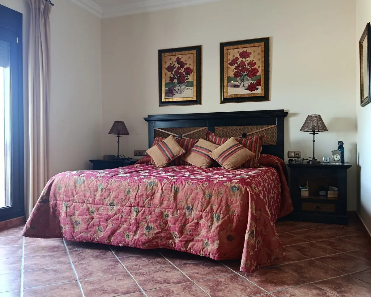 e4ddd10c-38c6-48fa-bd1b-c856f577718f