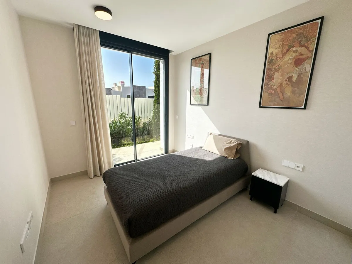 a5a7172f-eb70-49de-8ee9-23151f974f16