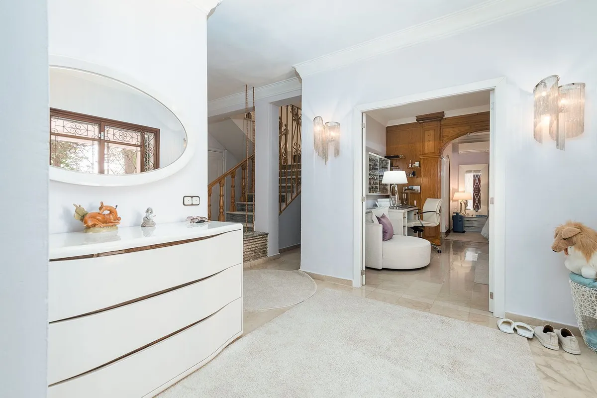 4a092050-e6ad-4184-aaa1-2e40d493e534