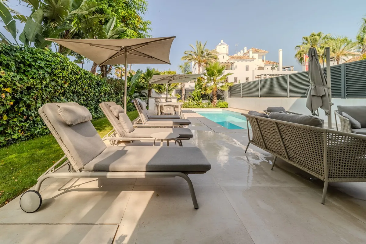 0026eb8b-0948-4842-ba30-b99a0eede232