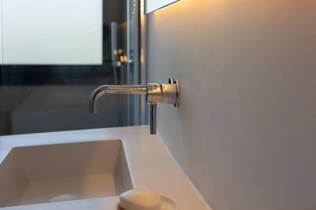 00421c56-1c6c-4a3f-a036-655ea6697c97