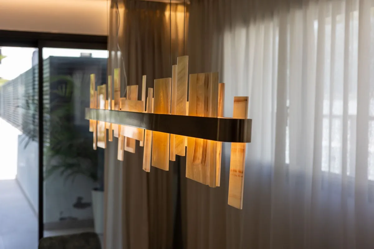 0c427812-905f-4c70-b834-bf0cb96a66f9