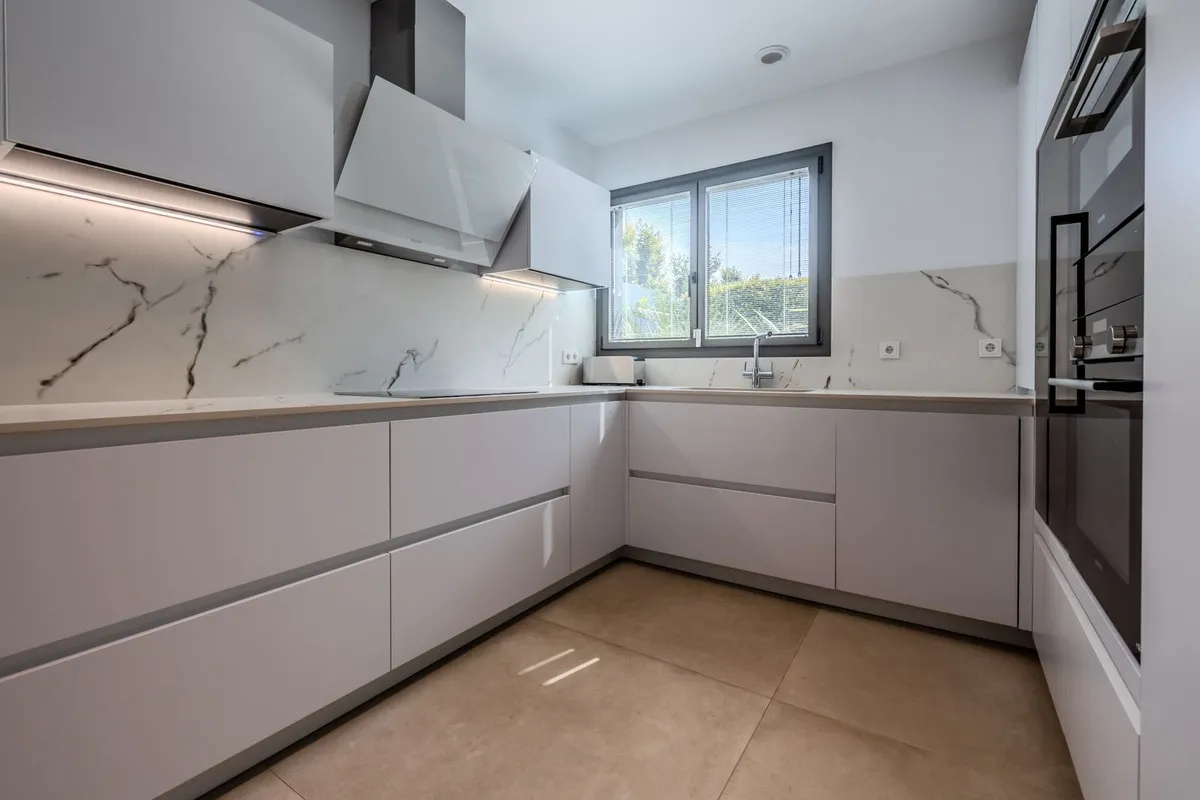 16a154de-1116-4127-ba7a-44422c9780d1