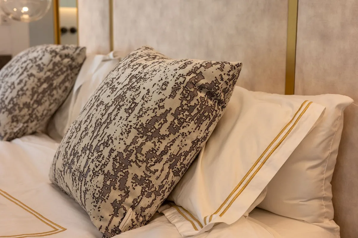 545277de-d45f-4b3e-8339-4b912bfccf95