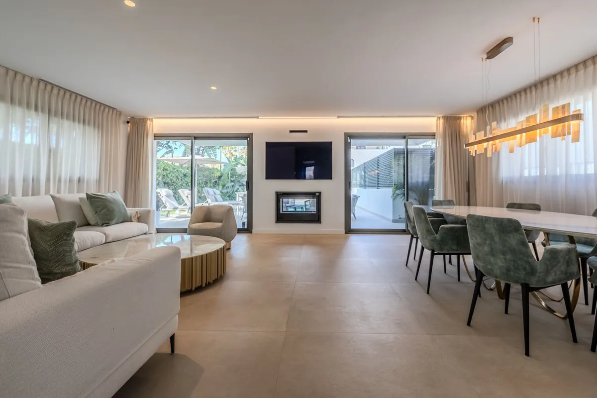 670ed544-f88f-4d94-a87c-2c1931792a97