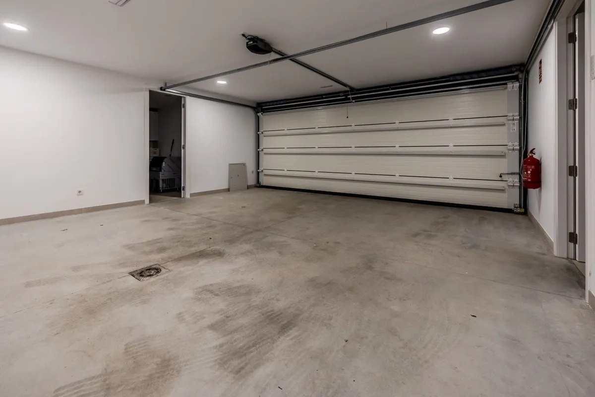 7962fc31-109a-4b4c-b6c2-5faa68802b1d