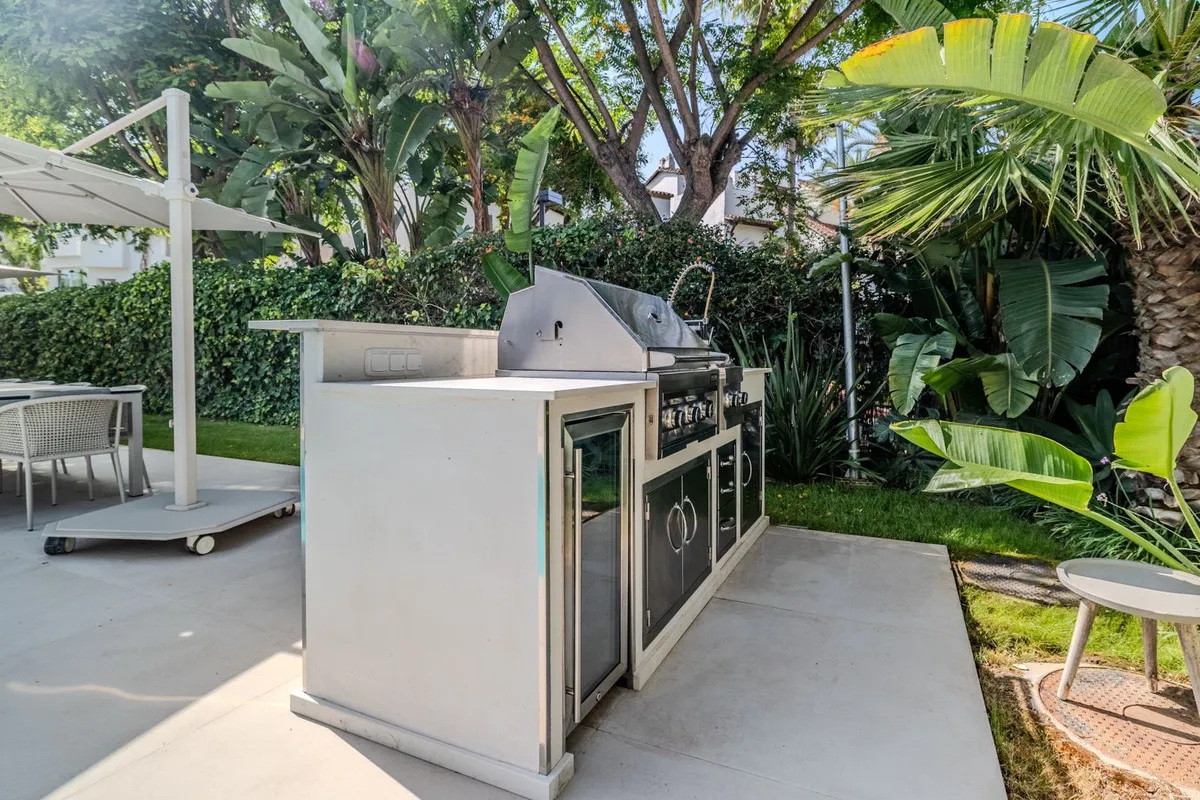 d464cd38-e333-499d-b93f-39b2a77fbb1b