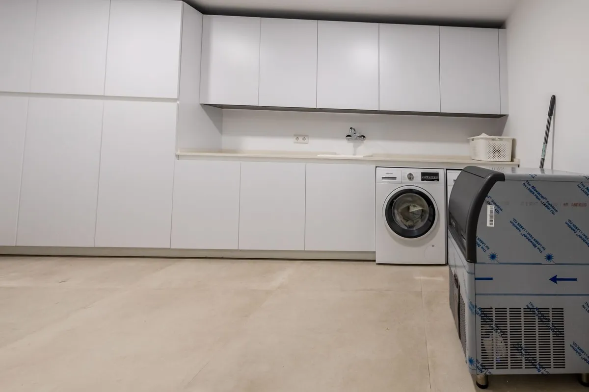 d8654541-86ef-4a7d-8582-4b0d2cf5880e