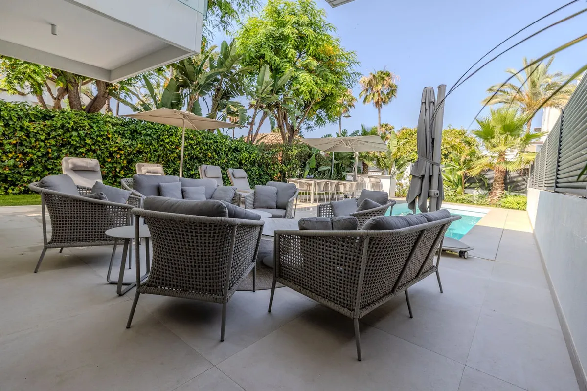 e0e08696-fe3d-4222-bc30-5e39c673b0e4